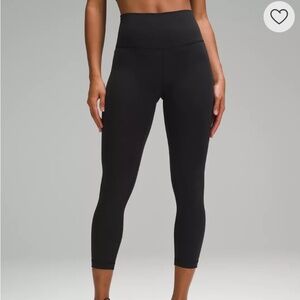 Lululemon Train High-Rise Crop 23"